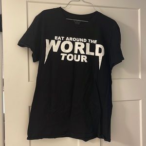 used medium lost bros eat around the world tshirt (black)